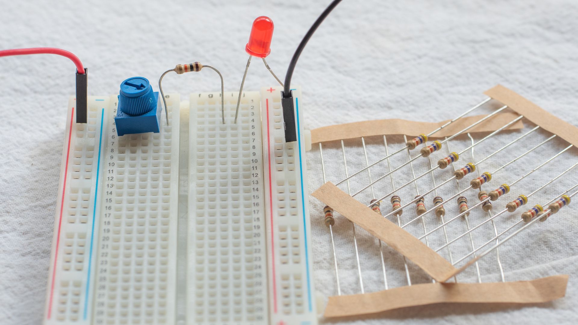 led resistor on positive or negative