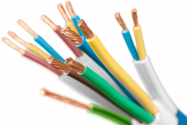 Is Green Wire Positive Or Negative? (For AC, DC, Speaker 